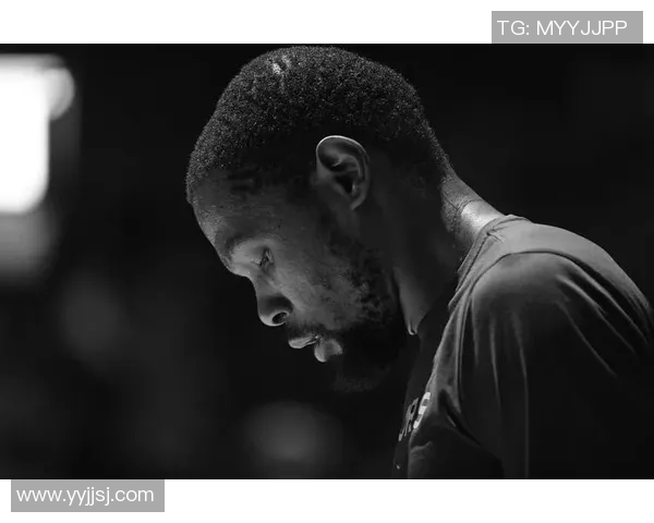 勇士队主帅凯文·杜兰特确认将重返赛场参加季后赛：期待他的表现！